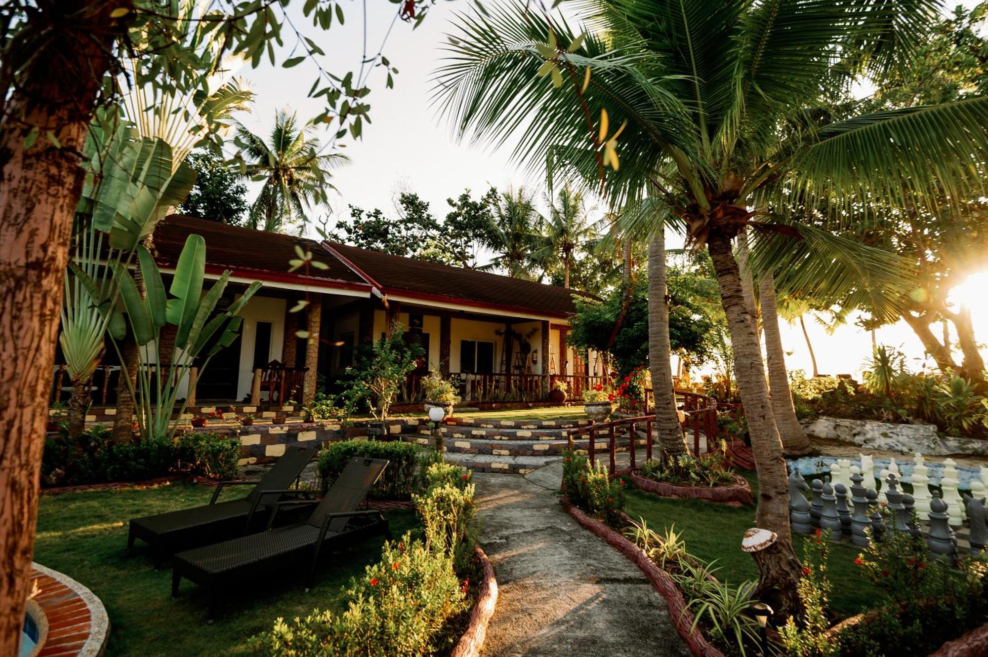 Polaris Beach And Dive Resort Inc Loon Exteriér fotografie